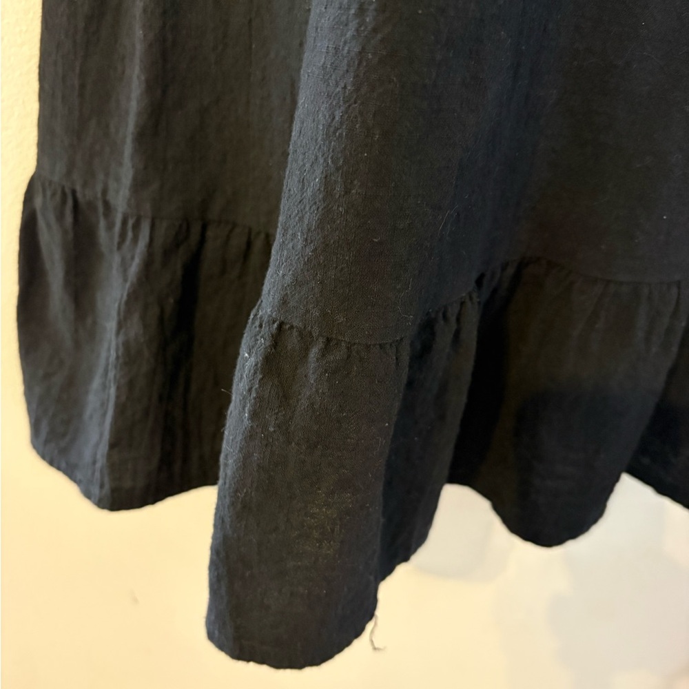 Elegant Black Dress with Colorful Embroidery - Picture 6 of 9